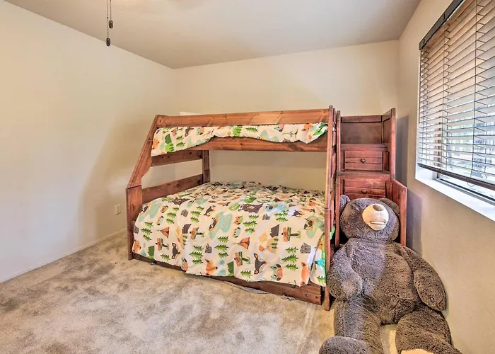 Wooded Yard, Gas Grill: Lush Retreat Pinetop-Lakeside